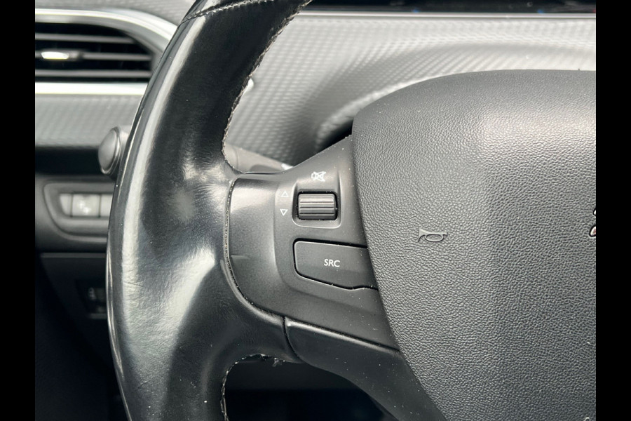 Peugeot 2008 BWJ 2018 | 1.2PT 111PK Allure AUTOMAAT | TREKHAAK | PANO DAK | CLIMA | NAVI | CAMERA A | LEDER/STOF | CARPLAY |