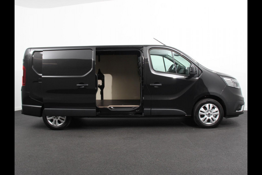 Renault Trafic 2.0 Blue dCi 150PK T30 L2H1 Advance Automaat Navigatie Airco Lichtmetalen velgen Betimmering Trekhaak Camera Parkeersensoren Dab
