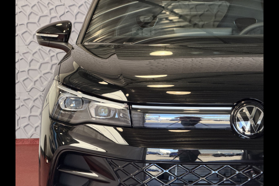 Volkswagen Tiguan 1.5 eHYBRID 272 PK NW AUTO R-LINE VW.TREKHAAK BLACK PANO XL.NAVI STOEL/STUUR VERW. BLACK.STYLE 360.CAM ELEK.KLEP MATRIX.LED 20'' PHEV PLUG IN HYBRID ✅Top Auto's Wijchen , 30 Jaar Specialist in Volkswagen  : Alle Type's : R-Line Edition / Style / First Edition / Highline / Life , Zowel PHEV / HEV / MHEV / Benzine ✅