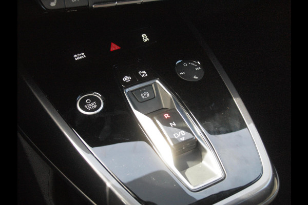 Audi Q4 e-tron 40 S edition 77 kWh | SOH 93% | S-Line | Head-Up Display | Camera | ACC | Apple Carplay |