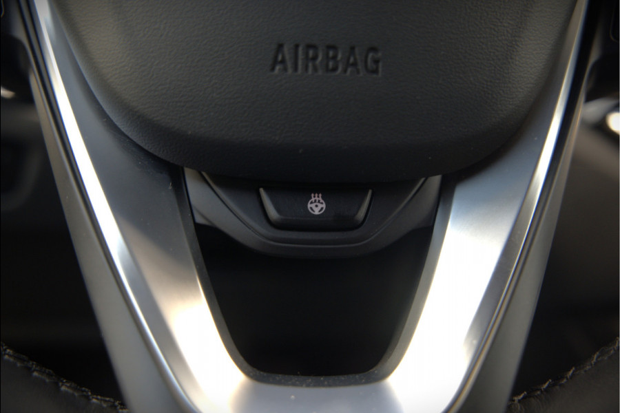 BMW i4 eDrive40 84 kWh | Stoelverwarming | Stuurverwarming | Apple Carplay | Adaptive Cruise Control | Memory Seat | Trekhaak | Camera | Parkeersensoren | Navigatie | Ambiance Verlichting | HIFI | SOH 96.52% |
