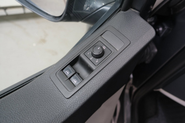 Volkswagen Transporter 2.0 TDI L2H1 Comfortline