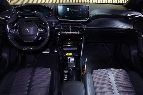 Peugeot 2008 1.2 PureTech GT AVM AUTOMAAT NAVI LANE DAB CLIMA "23
