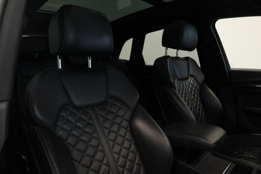 Audi Q5 2.0 TFSI quattro Sport S Line Black Edition QUANTUM GRIJS Head up Leder Panorama dak