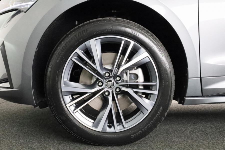 Škoda ENYAQ Coupé iV 85 Business Edition 286pk | Panoramadak | Navigatie | 20 inch Lichtmetalen velgen | Parkeercamera | Elektrisch verstelbare voorstoel