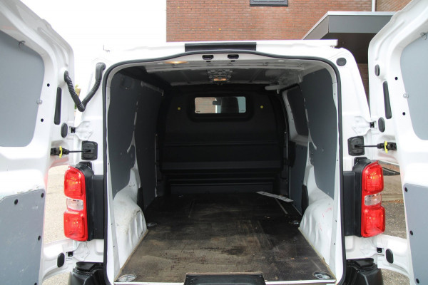 Peugeot Expert 1.5 BlueHDI 102PK L2H1 Premium / Trekhaak / App connect