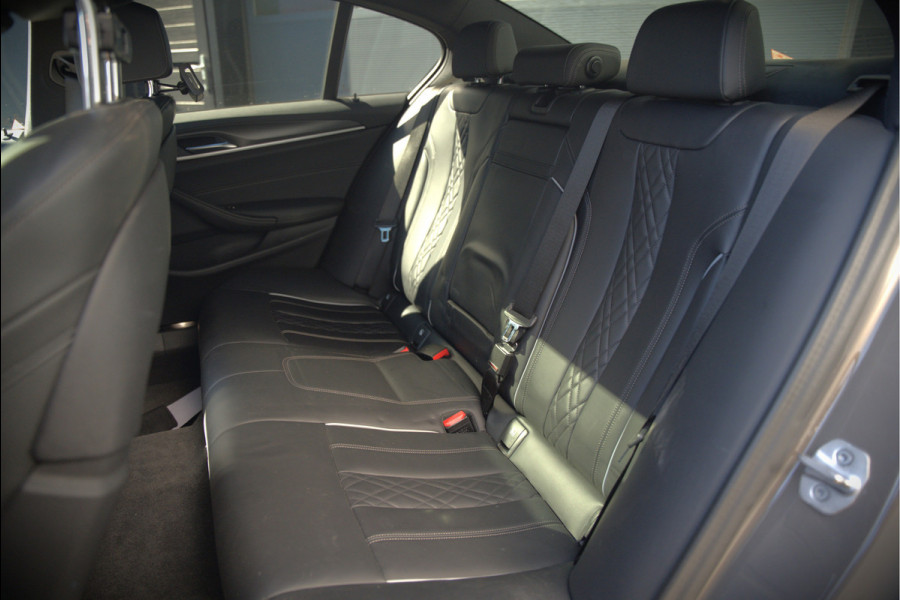 BMW 5 Serie 520e Business Edition Plus M Sport | M Performance | Alvitgrau | Panoramadak | Laser | Stoelverwarming | Stuurverwarming | Camera | Adaptive Cruise Control | Apple Carplay | Navigatie | Elektrische Stoelen | SOH 89%