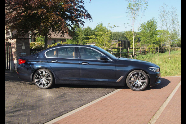 BMW 5 Serie 530i High Executive | Panoramadak | Sfeerverlichting | Apple Carplay | Cruise Control |
