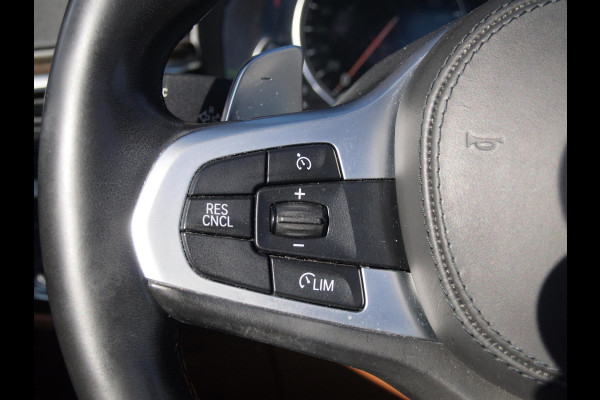 BMW 5 Serie 530i High Executive | Panoramadak | Sfeerverlichting | Apple Carplay | Cruise Control |