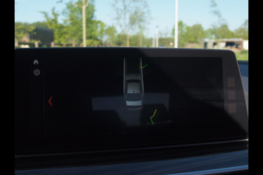 BMW 5 Serie 530i High Executive | Panoramadak | Sfeerverlichting | Apple Carplay | Cruise Control |