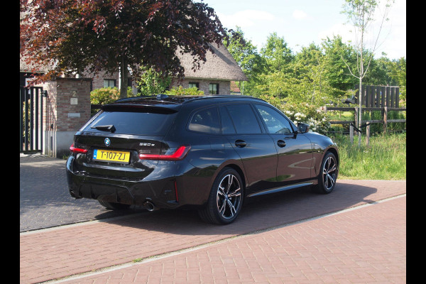 BMW 3 Serie Touring 320e M-Pakket | Panoramadak | Sfeerverlichting | Facelift |