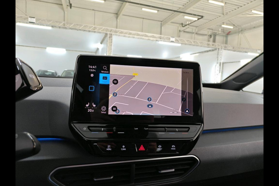 Volkswagen ID.3 Life 58 kWh 204 PK | Navigatie | Parkeersensoren | stoelverwarming |
