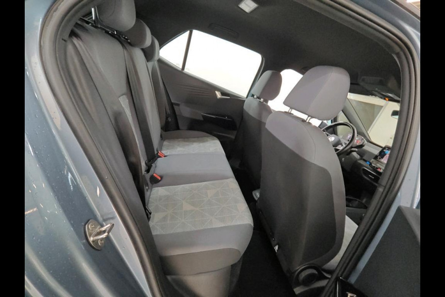 Volkswagen ID.3 Life 58 kWh 204 PK | Navigatie | Parkeersensoren | stoelverwarming |