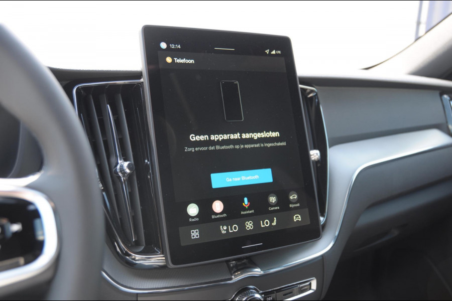 Volvo XC60 T6 350PK Automaat AWD Plus Black Edition / Elektrisch bedienbare voorstoelen met geheugen/ Stoelverwarming/ Stuurverwarming/ Harman Kardon audio/ 360 Camera/