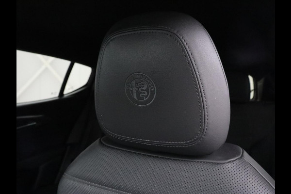 Alfa Romeo Tonale 1.5T Hybrid Edizione Speciale | Stoelventilatie | Leder | Harman/Kardon | Adaptive cruise | Matrix LED | Carplay | Camera | Stoelverwarming | Navigatie | Keyless | Stuurverwarming | Origineel NL