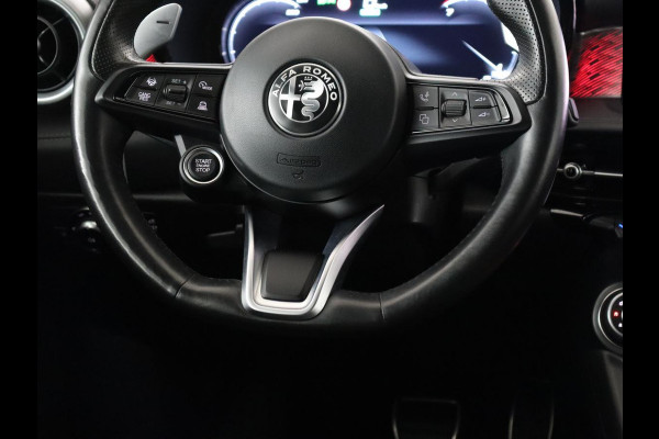 Alfa Romeo Tonale 1.5T Hybrid Edizione Speciale | Stoelventilatie | Leder | Harman/Kardon | Adaptive cruise | Matrix LED | Carplay | Camera | Stoelverwarming | Navigatie | Keyless | Stuurverwarming | Origineel NL