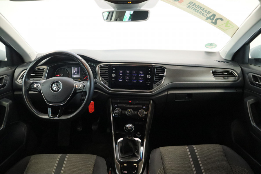 Volkswagen T-Roc 1.0 TSI Style PDC Camera ACC Navi !! 2e Pinksterdag geopend van 12:00 tot 17:00u !!