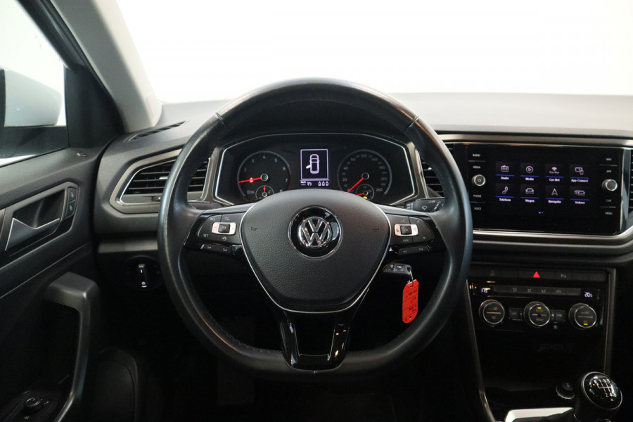 Volkswagen T-Roc 1.0 TSI Style PDC Camera ACC Navi !! 2e Pinksterdag geopend van 12:00 tot 17:00u !!