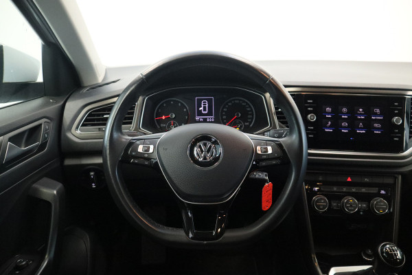 Volkswagen T-Roc 1.0 TSI Style PDC Camera ACC Navi !! 2e Pinksterdag geopend van 12:00 tot 17:00u !!