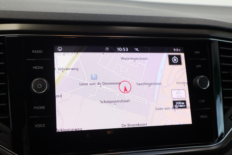 Volkswagen T-Roc 1.0 TSI Style PDC Camera ACC Navi !! 2e Pinksterdag geopend van 12:00 tot 17:00u !!