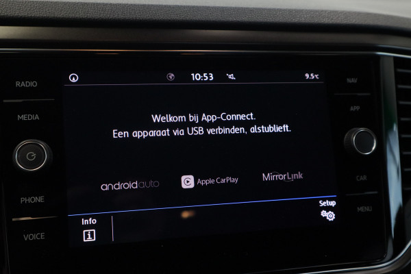 Volkswagen T-Roc 1.0 TSI Style PDC Camera ACC Navi !! 2e Pinksterdag geopend van 12:00 tot 17:00u !!