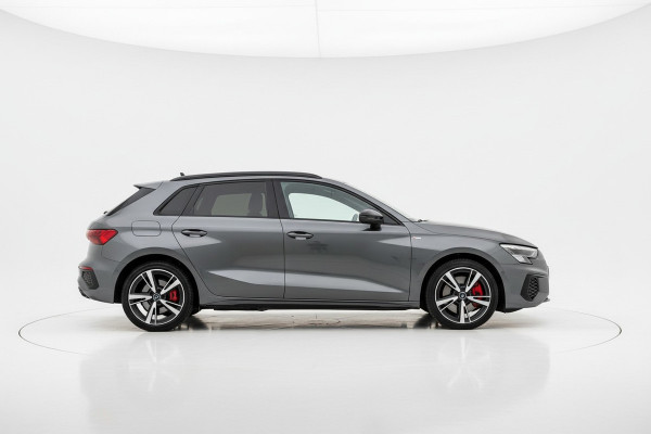 Audi A3 Sportback 45 TFSI e S edition Competition RS-Seats/Massage/245PK