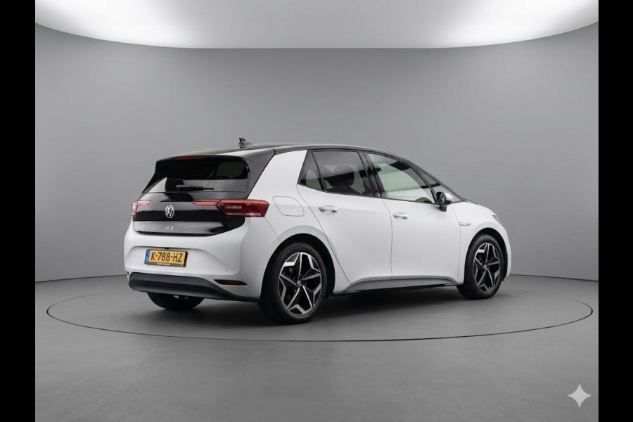 Volkswagen ID.3 First Plus 58 kWh 204 PK | Navigatie | 19" Lm velgen | Parkeercamera |