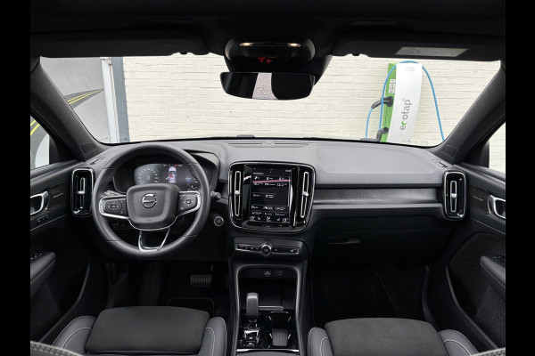 Volvo XC40 1.5 T5 Plug-in hybrid Ultimate Dark | Panorama dak | Adaptieve cruise | Harman Kardon | Blis | Memory |