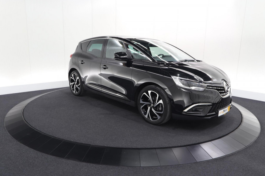 Renault Scénic TCE 160 EDC Black Edition | Trekhaak | Adaptieve Cruise Control | BOSE Premium Audio | Panoramadak