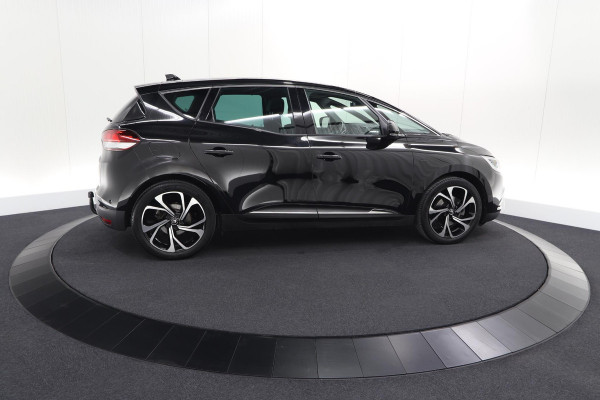 Renault Scénic TCE 160 EDC Black Edition | Trekhaak | Adaptieve Cruise Control | BOSE Premium Audio | Panoramadak