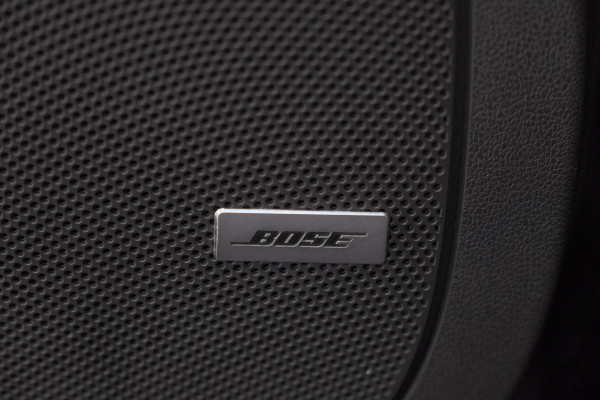 Renault Scénic TCE 160 EDC Black Edition | Trekhaak | Adaptieve Cruise Control | BOSE Premium Audio | Panoramadak