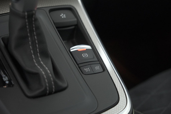Renault Scénic TCE 160 EDC Black Edition | Trekhaak | Adaptieve Cruise Control | BOSE Premium Audio | Panoramadak