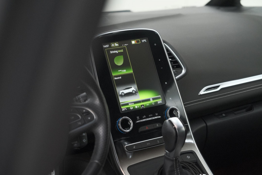Renault Scénic TCE 160 EDC Black Edition | Trekhaak | Adaptieve Cruise Control | BOSE Premium Audio | Panoramadak
