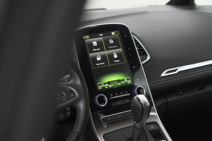 Renault Scénic TCE 160 EDC Black Edition | Trekhaak | Adaptieve Cruise Control | BOSE Premium Audio | Panoramadak