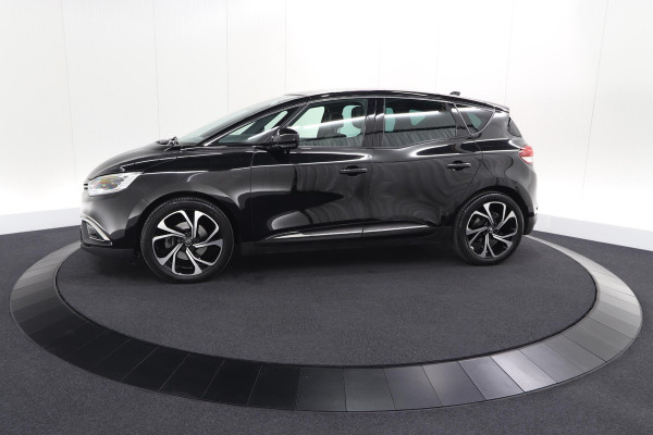 Renault Scénic TCE 160 EDC Black Edition | Trekhaak | Adaptieve Cruise Control | BOSE Premium Audio | Panoramadak