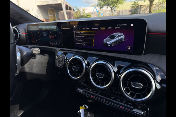 Mercedes-Benz A-Klasse 180 PRESTIGE AMG 2020 PANO LEDER ALCANTARA CARPLAY