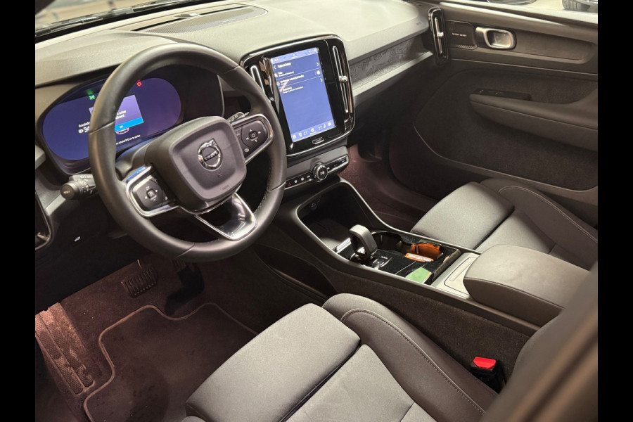 Volvo XC40 Ultimate Recharge Pure 70 kWh P8 | Pano | Stuur/Stoel verwarming | Camera | Google | H&K