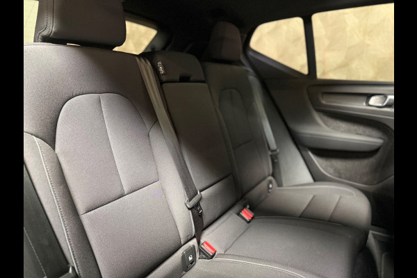 Volvo XC40 Ultimate Recharge Pure 70 kWh P8 | Pano | Stuur/Stoel verwarming | Camera | Google | H&K