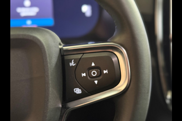 Volvo XC40 Ultimate Recharge Pure 70 kWh P8 | Pano | Stuur/Stoel verwarming | Camera | Google | H&K