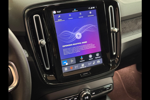 Volvo XC40 Ultimate Recharge Pure 70 kWh P8 | Pano | Stuur/Stoel verwarming | Camera | Google | H&K
