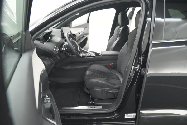 Peugeot 3008 PureTech 130 EAT8 GT | Camera | Adaptieve Cruise Control | Alcantara Bekleding | Dodehoekdetectie