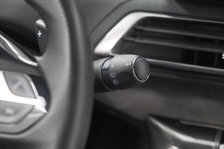 Peugeot 3008 PureTech 130 EAT8 GT | Camera | Adaptieve Cruise Control | Alcantara Bekleding | Dodehoekdetectie