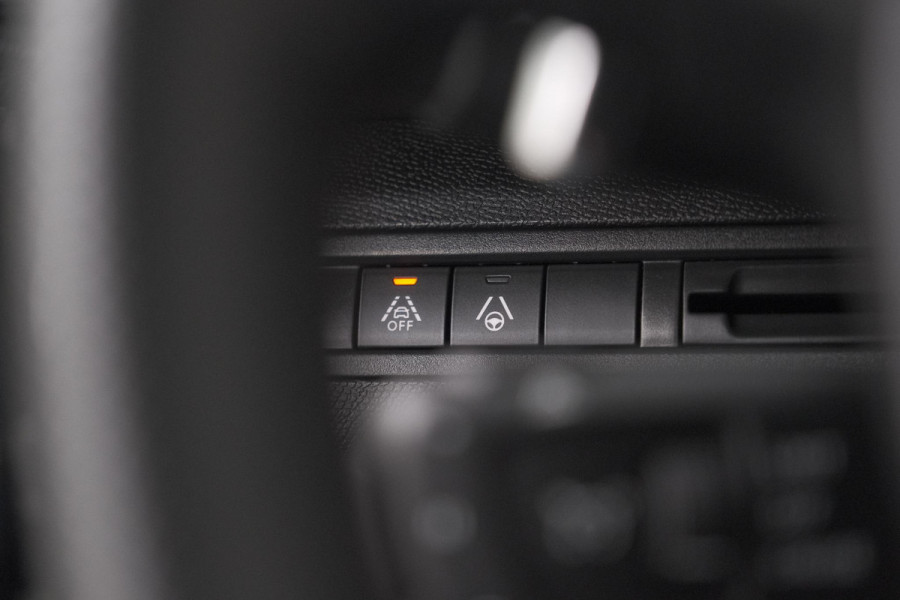 Peugeot 3008 PureTech 130 EAT8 GT | Camera | Adaptieve Cruise Control | Alcantara Bekleding | Dodehoekdetectie