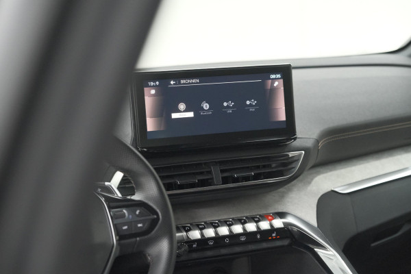 Peugeot 3008 PureTech 130 EAT8 GT | Camera | Adaptieve Cruise Control | Alcantara Bekleding | Dodehoekdetectie