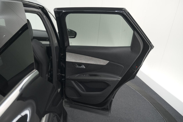 Peugeot 3008 PureTech 130 EAT8 GT | Camera | Adaptieve Cruise Control | Alcantara Bekleding | Dodehoekdetectie