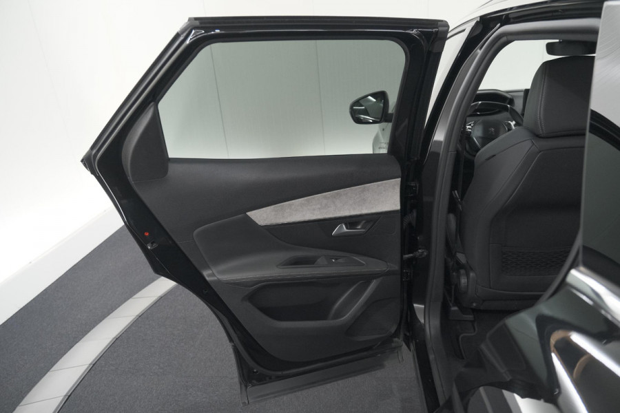 Peugeot 3008 PureTech 130 EAT8 GT | Camera | Adaptieve Cruise Control | Alcantara Bekleding | Dodehoekdetectie