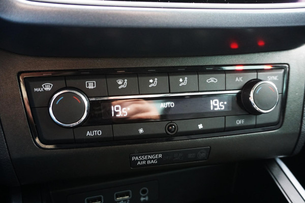 Seat Arona 1.0 TSI Style Business Intense/Carplay/camera/NAP