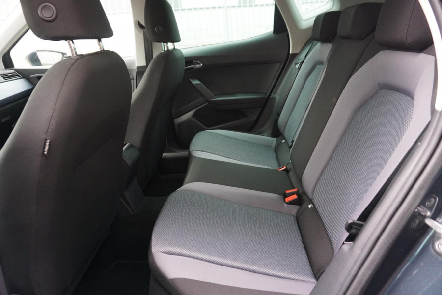Seat Arona 1.0 TSI Style Business Intense/Carplay/camera/NAP