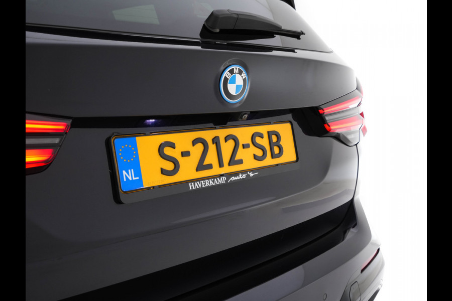 BMW iX3 High Executive 80 kWh Facelift [ 3-Fase-11kW) ] {SOH-100%} (INCL-BTW) Aut. *PANO | LEATHER | ADAPTIVE-CRUISE | FULL-LED | HARMAN/KARDON | TOPVIEW | MEMORY-PACK | BLINDSPOT | DIGI-COCKPIT | HEATED-COMFORTSEATS | DAB+ | NAVI-FULLMAP | HEAD-UP | 20''ALU