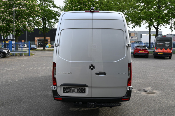 Mercedes-Benz Sprinter 317 CDI L3H2 3500 KG trekhaak, LED, Geveerde stoel